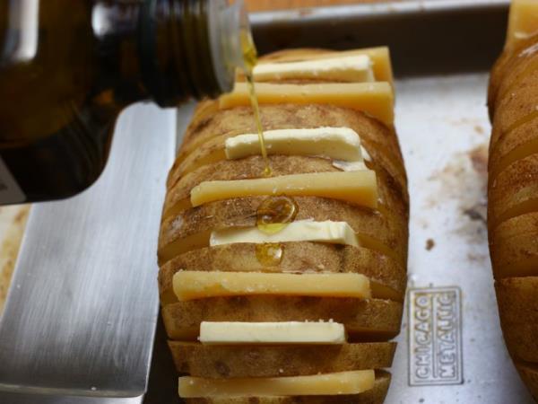 Kako speči krompir, da boste še sami presenečeni nad svojim mojstrstvom